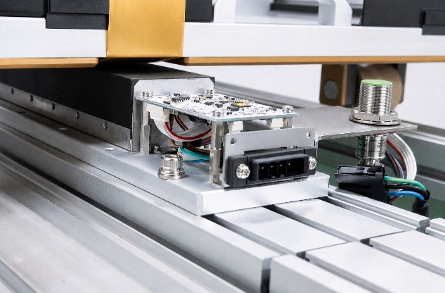 Close-up photo of the LMS coil and carrier drive assembly