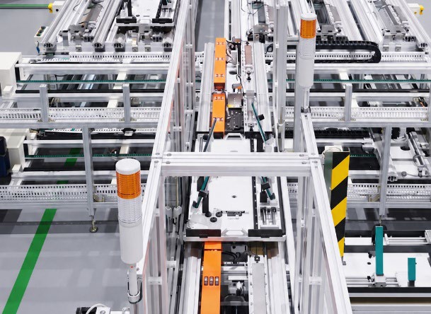 On-site photo of an LMS carrier transport line